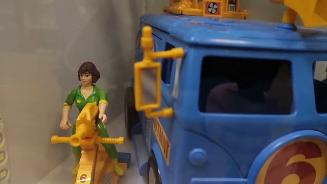 TOY HUNTING with Pixel Dan at Toy de Jour | Masters of the Universe Grail Find! смотреть онлайн