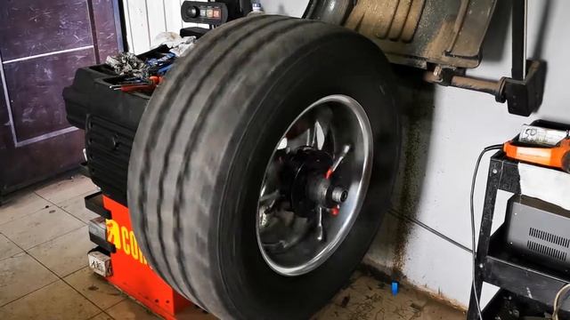 Проверка балансировки колёс на шпильках