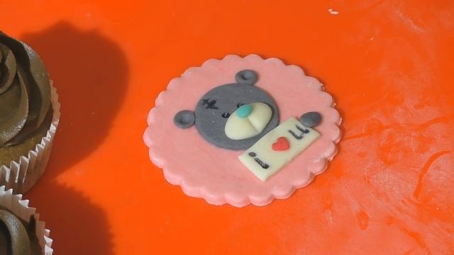 Украшение капкейков Капкейки с мишкой Тедди Как украсить капкейки на День св. Валенти