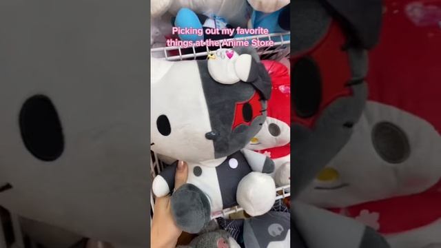 Loving all of my Anime store finds ? #hellokitty #sanrio #kawaii #cutecore #sanriocore #plushies смотреть онлайн