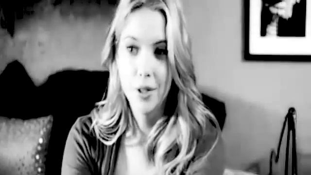 Ashley Benson(HANNA) & Shay Mitchell(EMILY) - Pretty Little Liars смотреть онлайн