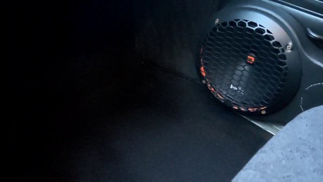 Замена штатных динамиков в ВАЗ 2106 на DL Audio Barracuda 200 смотреть онлайн