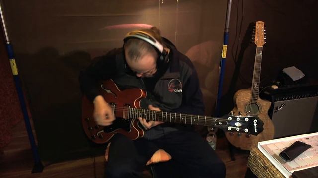 Epiphone ES 335 Dot смотреть онлайн