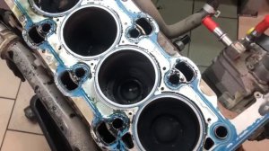 Разбираем двигатель d4ha он же d4hb на Santa Fe по причине "троения" и белого дыма на "холодную " .