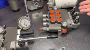 Правильное подключение гидрораспределителей р40 р80 р120 рс100 в линию. Последствия ошибки