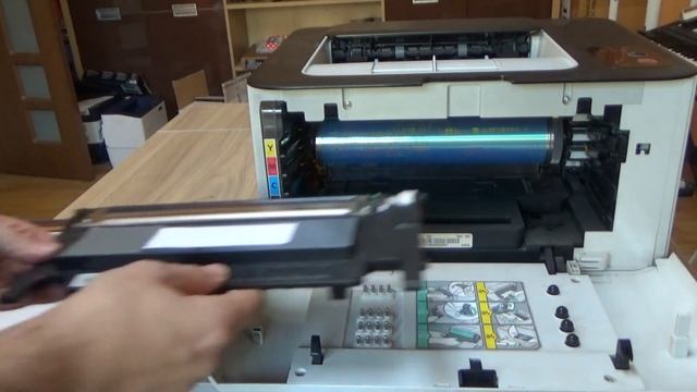 HP Color Laser 150a 150nw 178nw 179fnw Remove install replacing toner cartridge смотреть онлайн