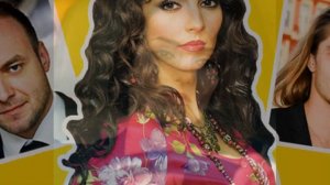 ЮЛИЯ ЗИМИНА - КАК СЕЙЧАС ВЫГЛЯДИТ И ЧЕМ ЗАНИМАЕТСЯ ЗВЕЗДА КАРМЕЛИТЫ - РОМАНЫ  И БРАКИ АКТРИСЫ