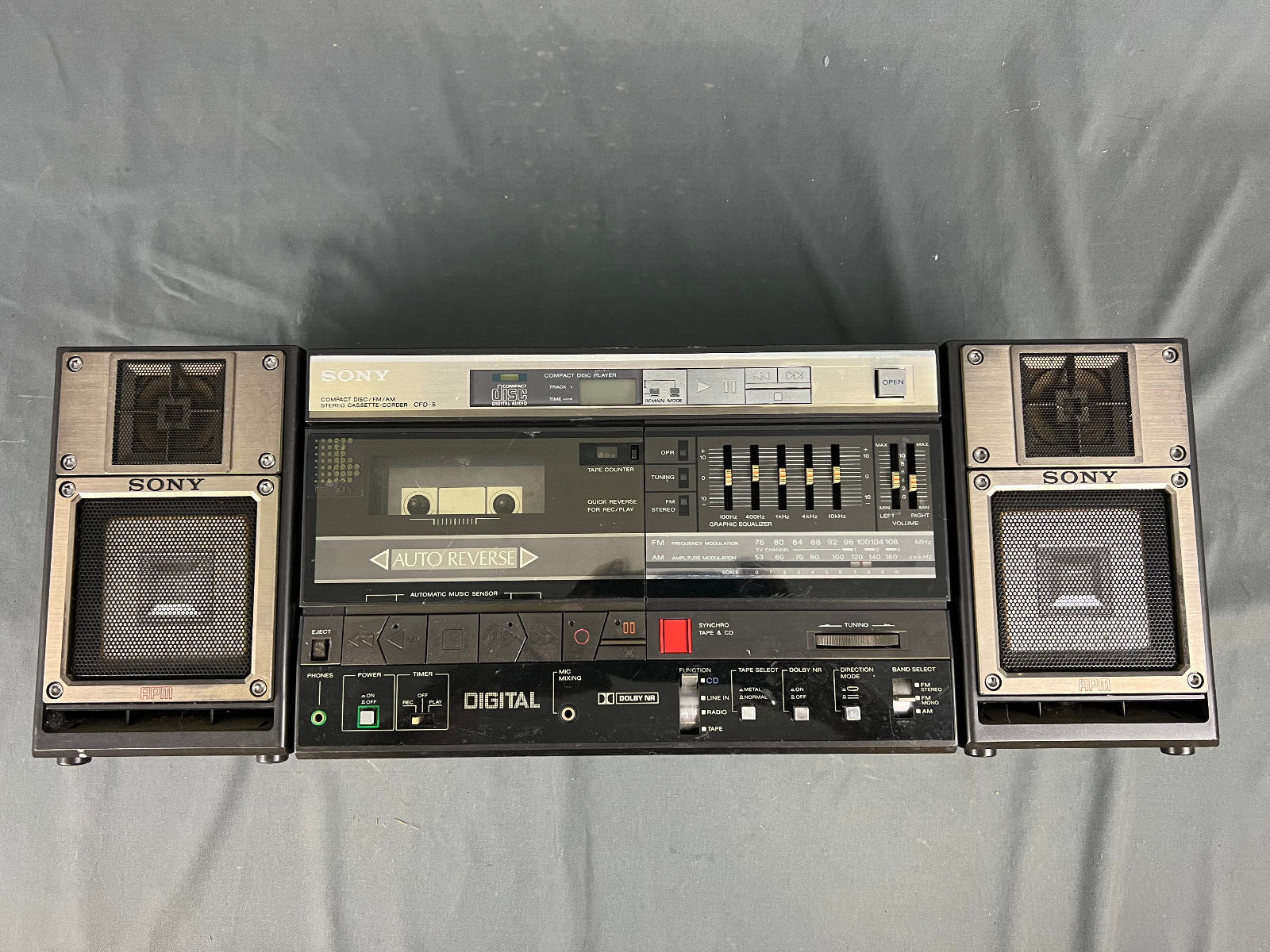 Sony Compact Disc Player, AM-FM, Cassette Corder, CFD-5-ЯПОНИЯ-1985 год