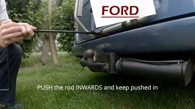 Ford Transit spare wheel removal смотреть онлайн