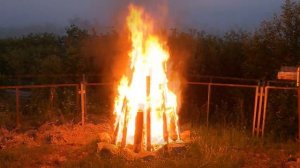 Костёр Огонь 4K Ultra HD 8 часов Успокаивающий Костер Для медитации и сна от стресса Релакс Видео