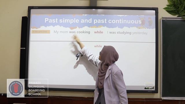 Ms. Intan - English - Grade 7A - "Past Simple and Past Continuous" смотреть онлайн