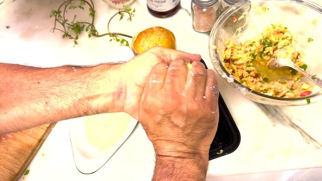 1024 Check Those Dates смотреть онлайн