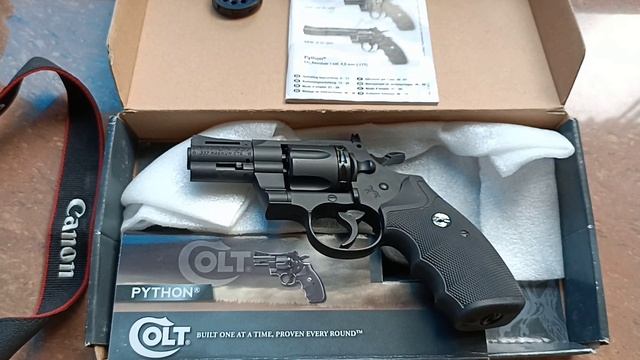 COLT PYTHON . 357 @ 28000 смотреть онлайн