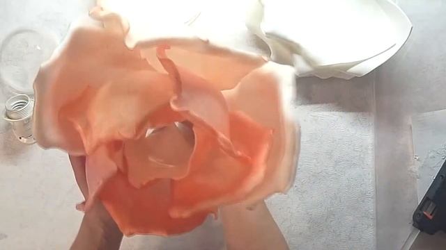 Мастер-класс по изготовлению настольного светильника в виде розы из фоамирана. Часть 3.