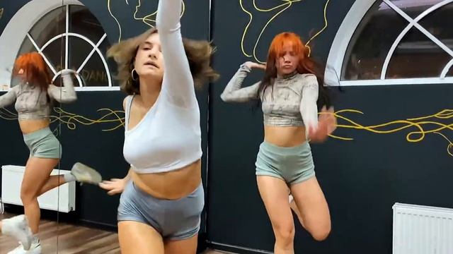 FEMALE DANCEHALL