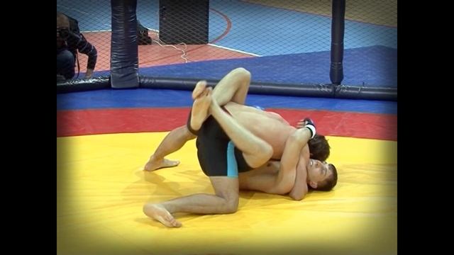 Владислав Пострегань (Россия/Иркутск) VS (Таджикистан) Мухаммед Курбонов 3*5/80кг смотреть онлайн