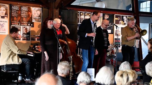 2018-10-13. Del 1/4. Lördagsjazz med Peter Lind and the Cabaret Band. смотреть онлайн