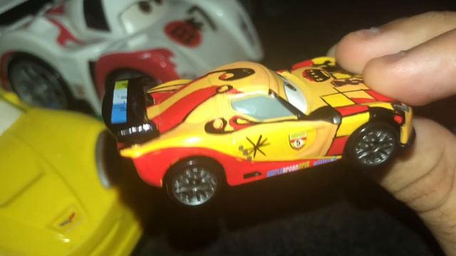 Cars 2 World Grand Prix Racers смотреть онлайн