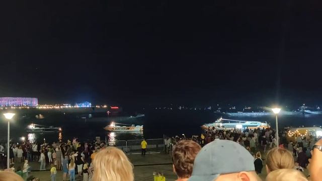 Валдай 45р и Метеор на дне города. Нижний 800. смотреть онлайн