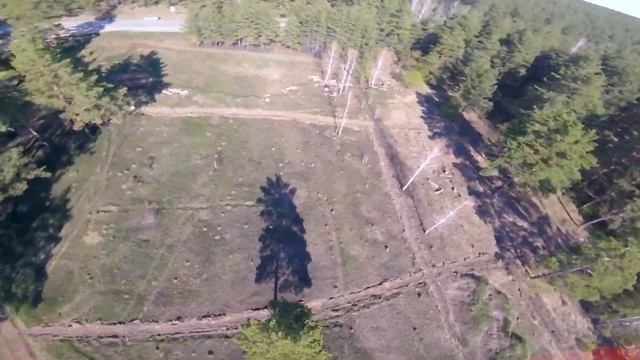 Жарикова дача одна батка. Фристайл на FPV дроне. Сосны , Солнце, FPV смотреть онлайн