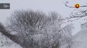 14-летнего мальчика завалило снегом, когда тот скатился с горки