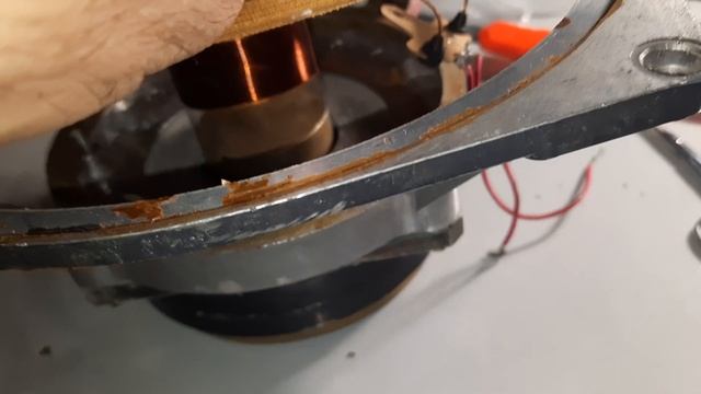 пластиковая бутылочка в помощь при ремонте динамиков. смотреть онлайн