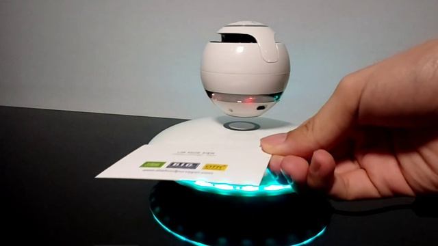 Magnetic Levitating Bluetooth Speaker With Stunning LED Effects смотреть онлайн