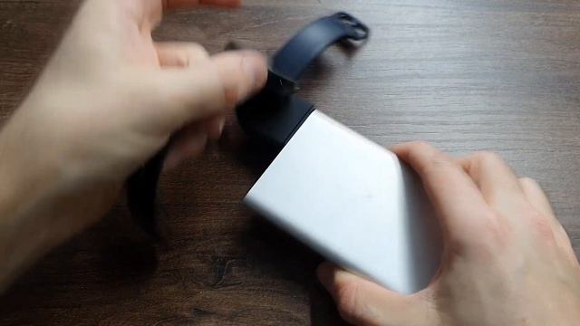 Портативная мини зарядка для смарт часов Apple Watch или Galaxy Watch. Не работает. смотреть онлайн