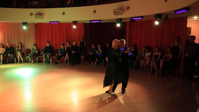 Nito Y Elba In Russia