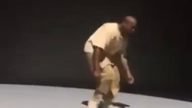 Kanye Dancing to Terraria Jungle music смотреть онлайн