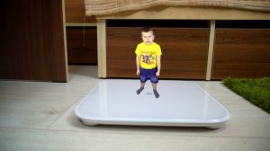 Джо УМЕНЬШИЛ Матвея!!! Папа НЕ МОЖЕТ его найти!!! Видео для детей For Kids Матвей Котофей