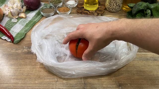 Боже, как вкусно! Я всегда буду так готовить! Просто надрежьте помидоры?! Вкусные Помидоры! смотреть онлайн
