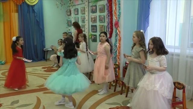 Выпускной бал, группа "Одуванчик", 2021 год смотреть онлайн