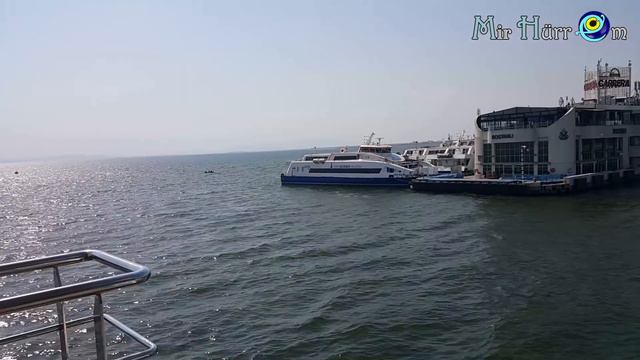 1 трусы мороженого, пжлста! Плывем на "титанике", 1 мая в Турции. Измир смотреть онлайн