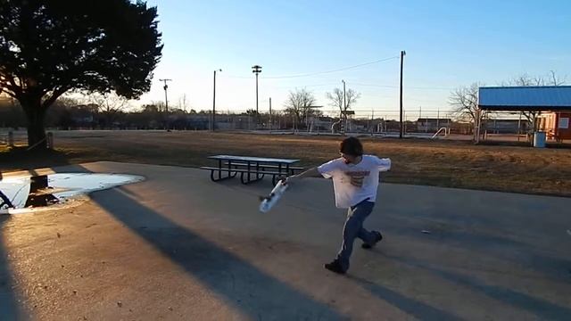 Nikon L820 (Cool trick at the skate park) смотреть онлайн