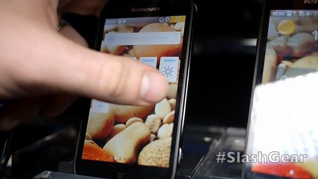 Lenovo S2 smartphone hands-on смотреть онлайн