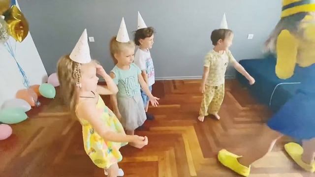 День рождения 6 летие, бумажное шоу смотреть онлайн