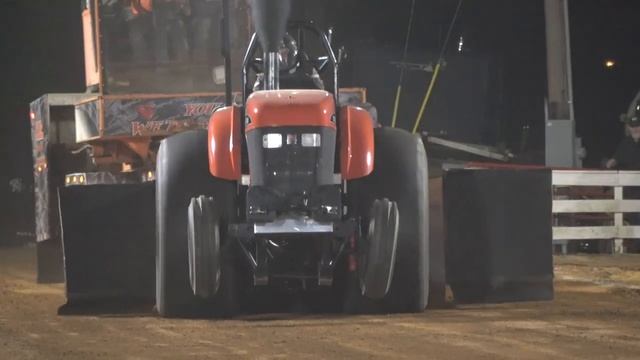 2023 Tractor Pulling! Все классы тракторов от MTPA Shriners Hospital Super Pull! смотреть онлайн