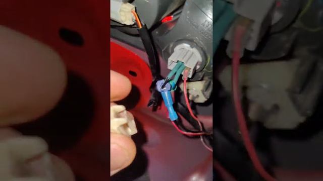 Подключение задних туманок как габариты под цоколь W21/5W. Mazda 6gg смотреть онлайн