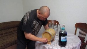 Первая  заливка дубовой бочки.