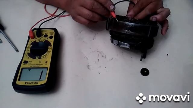 Контрольная лампа зарядки аккумулятора не горит. Проблема в генераторе. смотреть онлайн