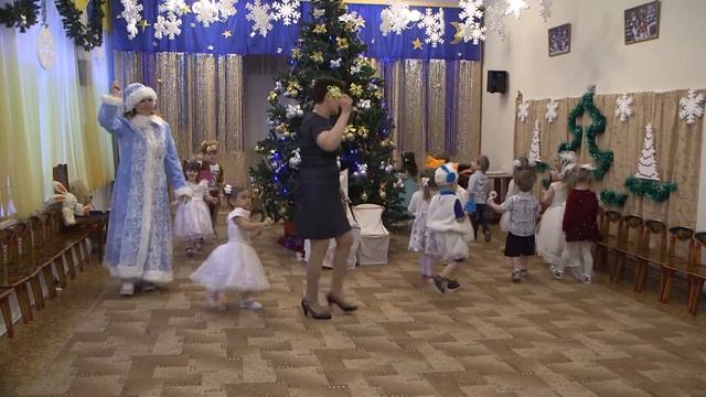 г.Дмитров детский сад "Солнышко" Малыши Новогодний Утренник смотреть онлайн