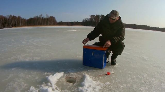 Озеро Любимовское. Последний лёд 2021. смотреть онлайн
