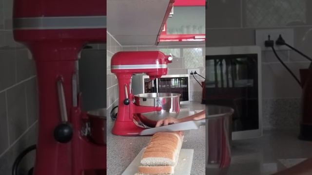Fresh Bake Bread Using My Kitchen Aid Mixer | JGConnell смотреть онлайн