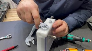 Гениальная новинка! Ключ рожковый с регулировкой под разные размеры и трещоткой. Wera Joker