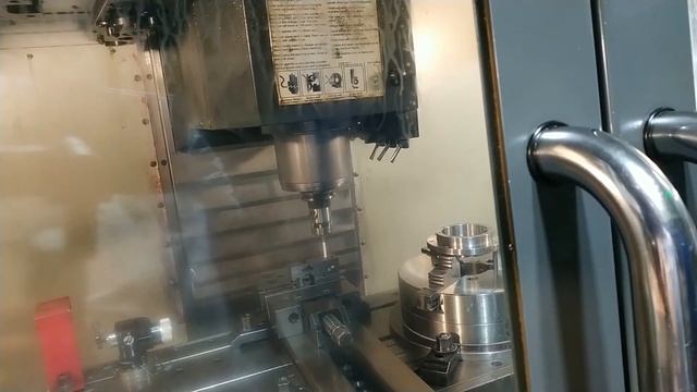 HAAS VF ИЗМЕРЕНИЕ ДЕТАЛИ НА СТАНКЕ смотреть онлайн