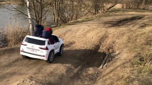 Детский Двухместный Электромобиль Lexus "LX 570"
