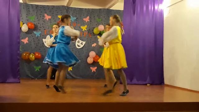 Танец Потолок ледяной...Андреевский КДЦ Руководитель Малахова Л. В. смотреть онлайн