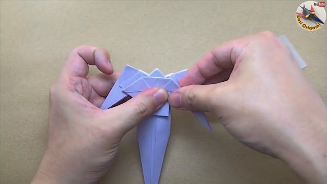 How to make a Papercraft, Origami Optimus Prime V2 (requires 1 straight cut) смотреть онлайн