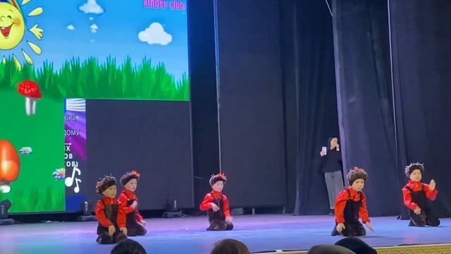 Танец ежиков Семей смотреть онлайн